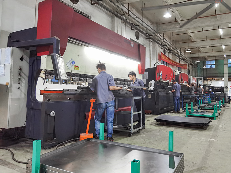 Bending machine